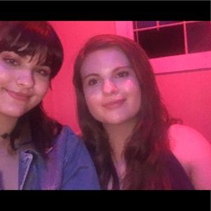 Meet your Posher, Becca